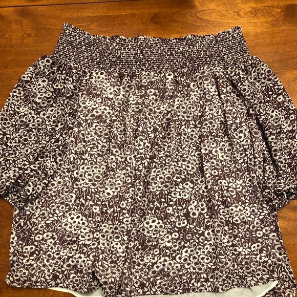 LOFT Tops - NWT LOFT Off The Shoulder Blouse. Size MP.